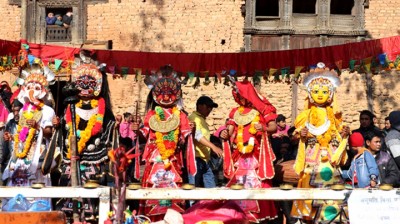 Kartik-Nach-1571276759.jpg