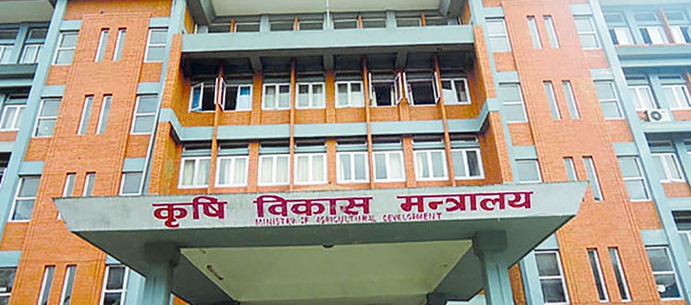 krisi-mantralaya-1589005729.jpg