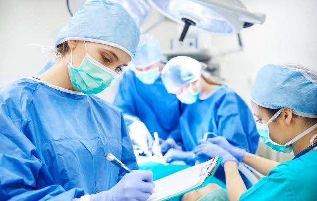 nurse-1595838720.jpg