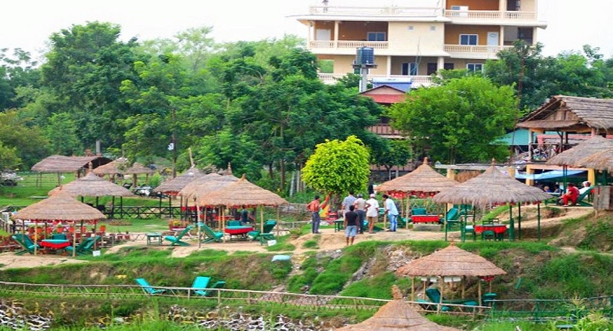 sauraha-1601259048.jpg