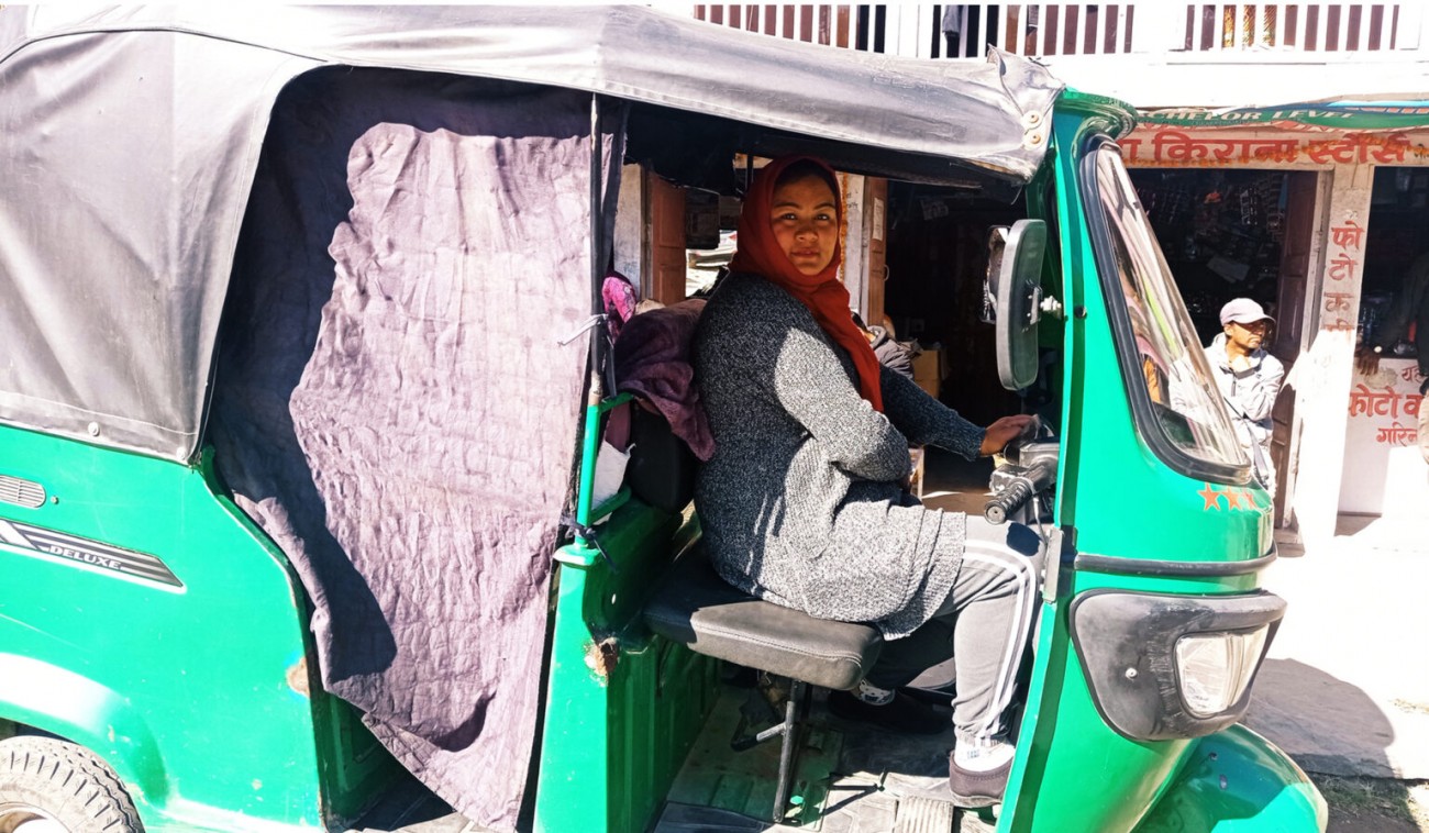 Mahila-Auto-1608731123.jpg