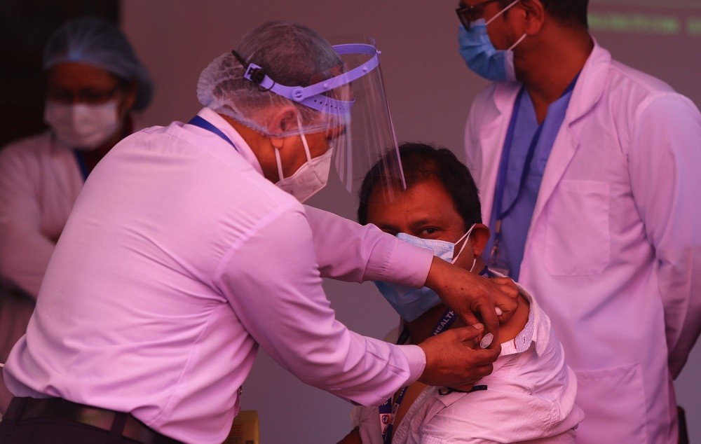 Vaccine-khop-gandik-1612148431.jpg